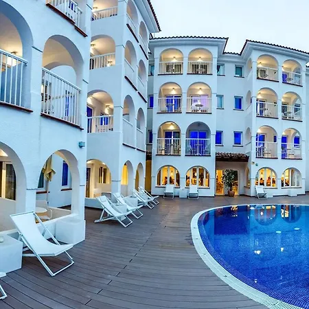 Bq Cala Ratjada (adults Only)